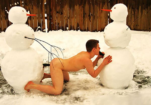 Порно снеговики и голые девушки фото