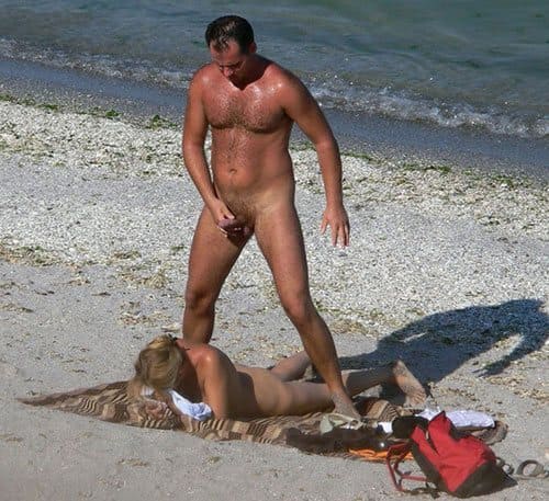 Фото нудистов занимающихся сексом прямо на пляже 25 из 30 фото
