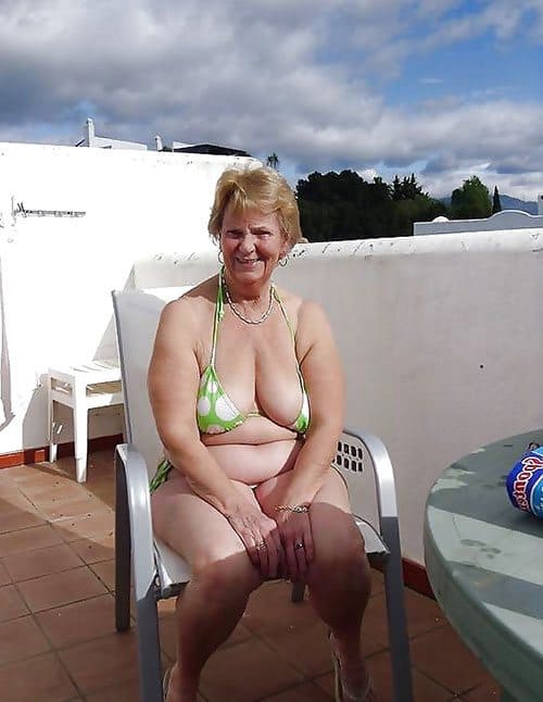 Бабушка нудистка любит трахаться в свои 70 лет 12 из 24 фото