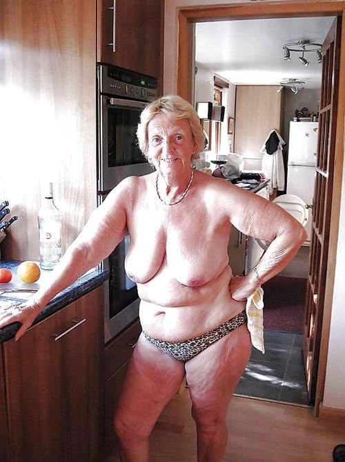 Бабушка нудистка любит трахаться в свои 70 лет 21 из 24 фото