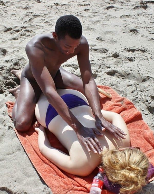 Белые женщины едут на отдых ради пляжного секса с большим черным членом 8 из 30 фото