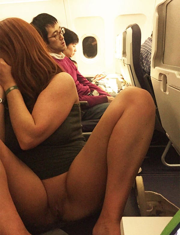 Голые девушки на борту самолета 12 из 40 фото