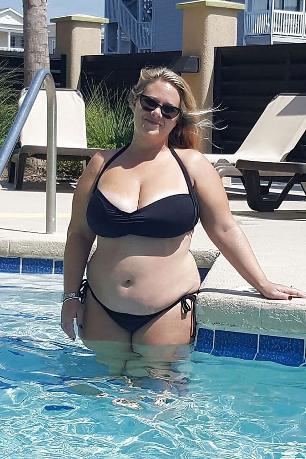 Толстые женщины в бассейне 6 из 50 фото