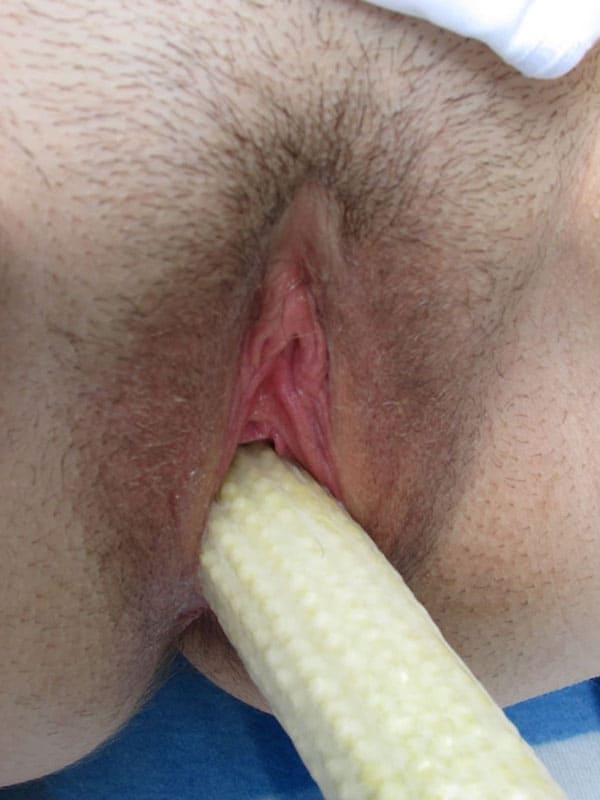Девушки мастурбируют кукурузой подборка 28 из 50 фото