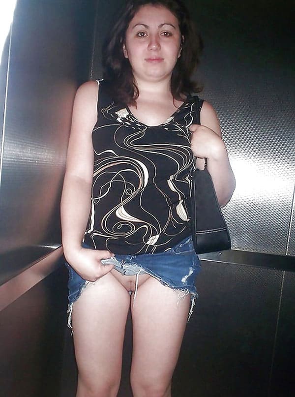 Голые девушки в лифте подборка 35 из 50 фото