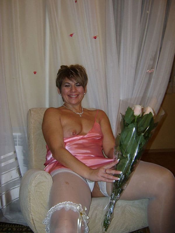 Русская невеста позирует перед мужем 28 из 33 фото
