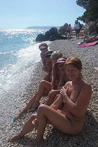 Автобусный тур зрелых женщин по нудистским пляжам Хорватии