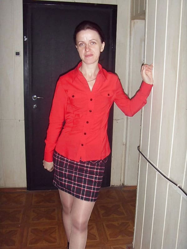 Русские жены в одежде и без 47 из 50 фото