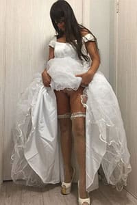 Русскую невесту трахают в свадебном платье