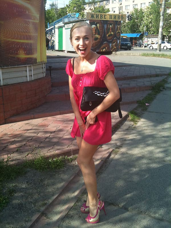 Молодые украинки в одежде и без 21 из 60 фото