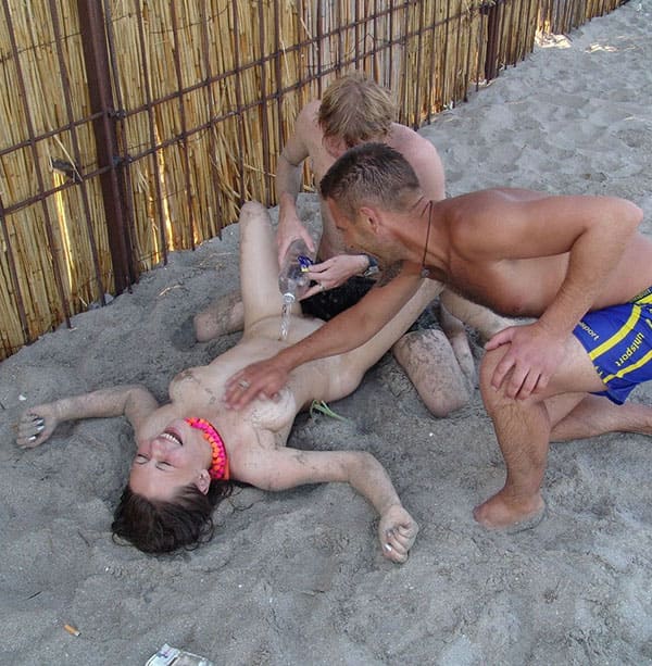 Пьяный секс на пляже Казантипа 17 из 23 фото