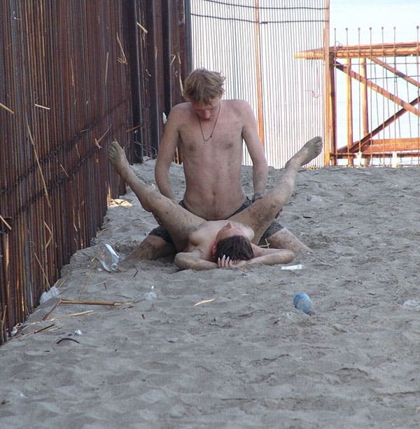 Пьяный секс на пляже Казантипа 9 из 23 фото
