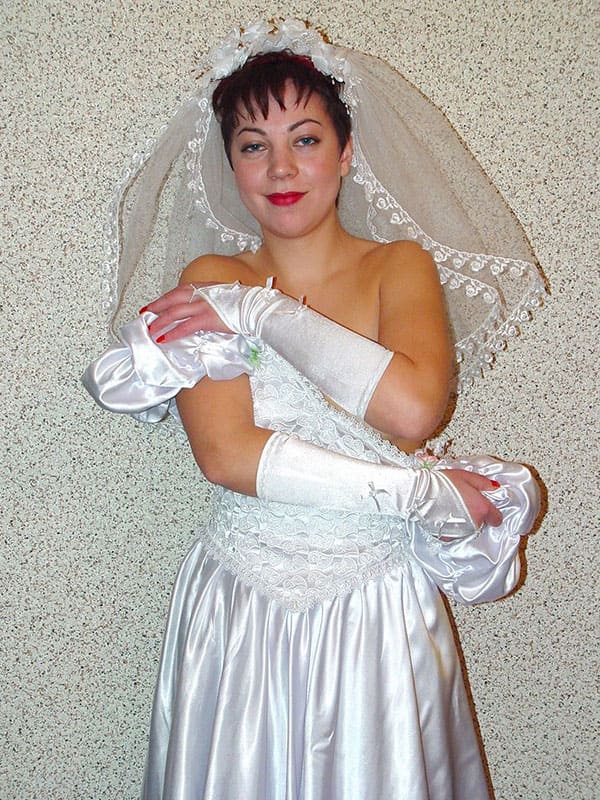 Невеста сняла платье и показала голую пизду 21 из 63 фото