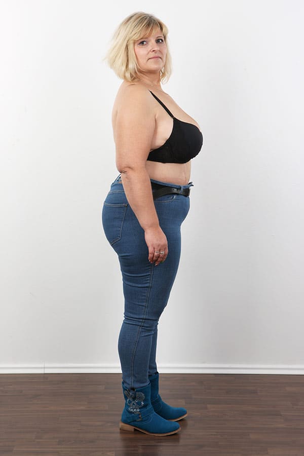 Зрелая толстая женщина на кастинге в порно 6 фото