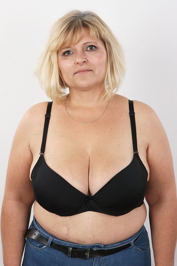 Зрелая толстая женщина на кастинге в порно 7 фото