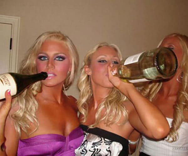 Новогодние фото пьяных русских девушек 15 из 32 фото