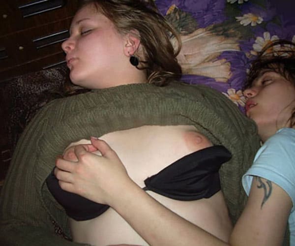 Новогодние фото пьяных русских девушек 24 из 32 фото