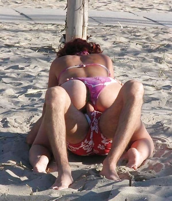 Подсмотренный секс на пляже подборка 36 из 50 фото