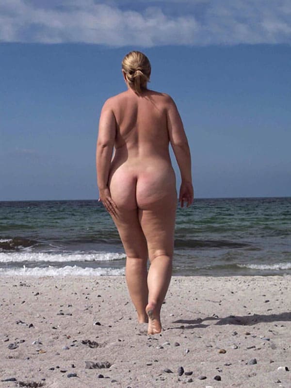 Нудисты уже скоро на всех пляжах России 24 из 32 фото