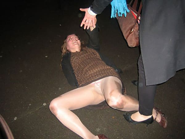 Пьяные русские голые жены 19 из 32 фото