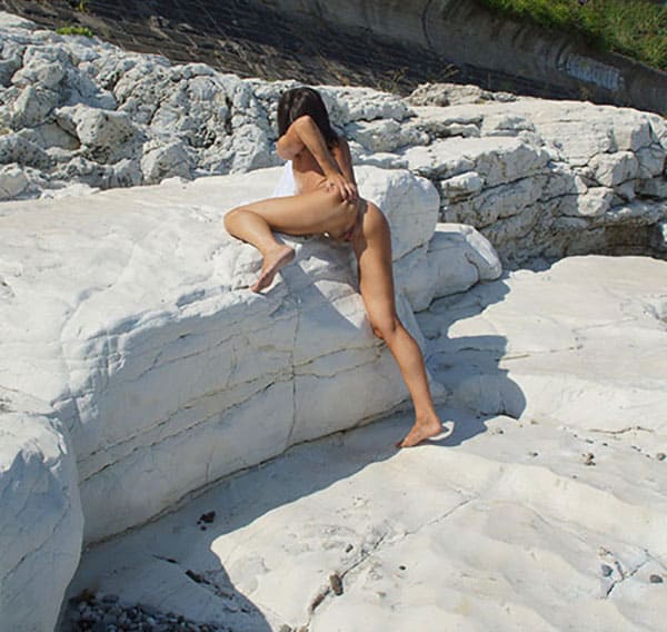 Красивая природа с русскими голыми девушками 25 из 32 фото