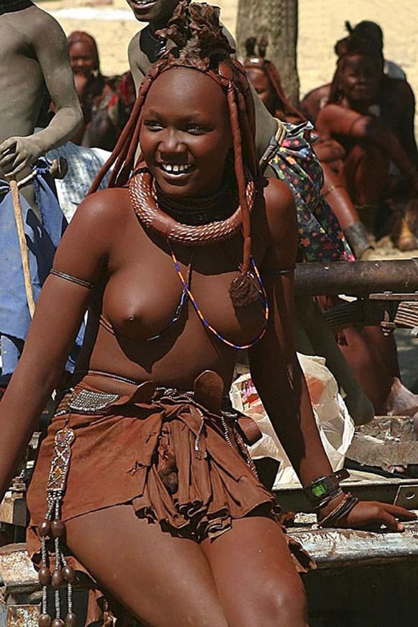 Голые папуаски из племени лесбиянок 23 из 73 фото
