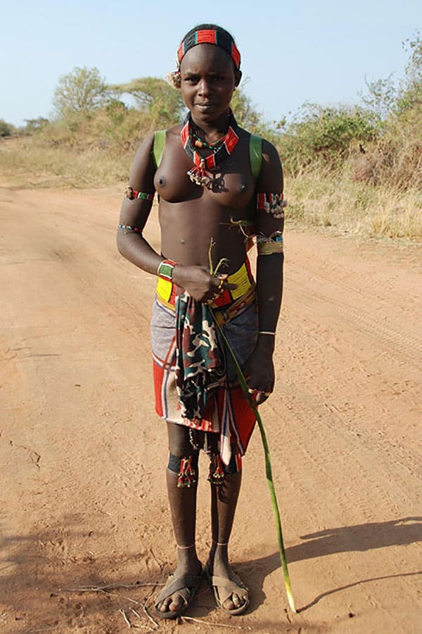 Голые папуаски из племени лесбиянок 24 из 73 фото