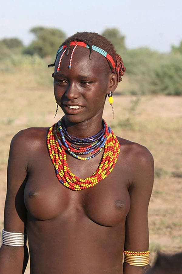 Голые папуаски из племени лесбиянок 5 из 73 фото