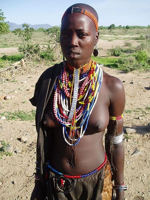 Голые папуаски из племени лесбиянок 6 из 73 фото