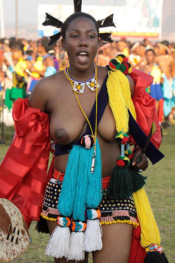 Голые папуаски из племени лесбиянок 61 из 73 фото