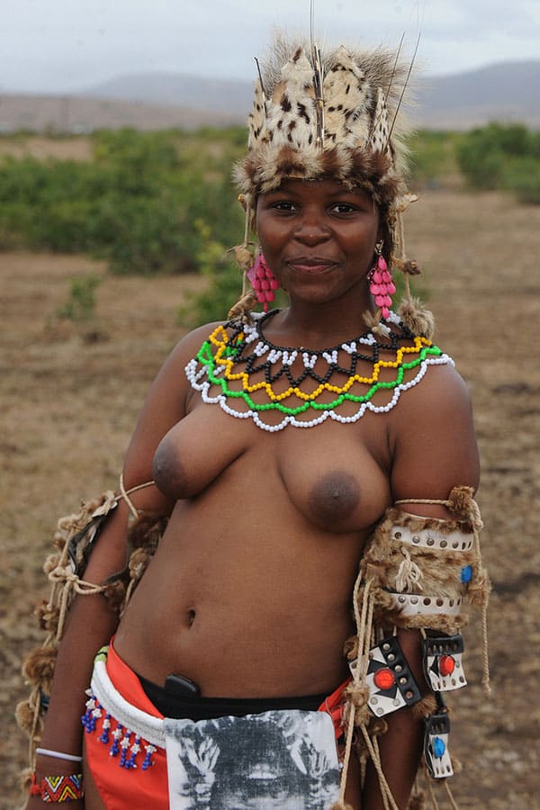 Голые папуаски из племени лесбиянок 7 из 73 фото