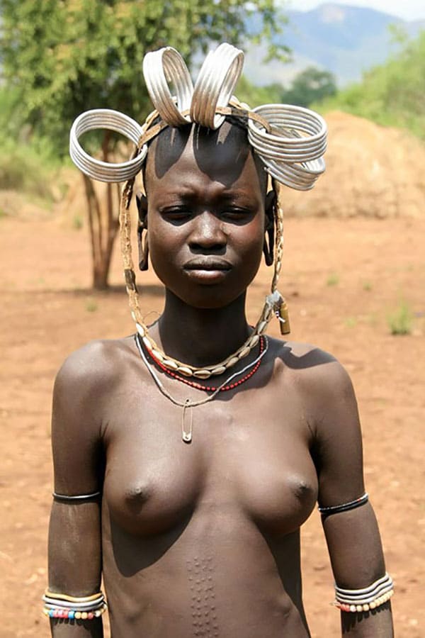 Голые папуаски из племени лесбиянок 9 из 73 фото