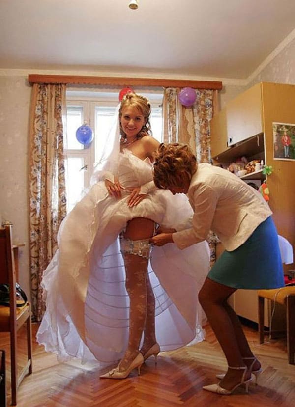Невесты на свадьбу не одевают трусики 17 из 32 фото